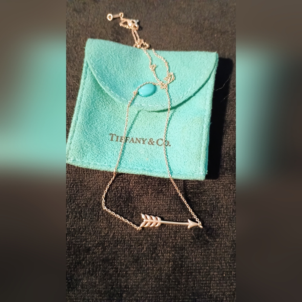 Tiffany & Co. Silver Arrow Necklace Minimalist Design